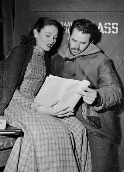 mrglennford:  Glenn Ford and Gene Tierney look over the script on the set of The Secret of Convict Lake, 1951. 