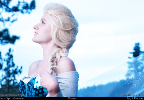 Frozen - Elsa 7339.xlarge by AngelKawaii Photo by: spooky-epiic.deviantart.com/