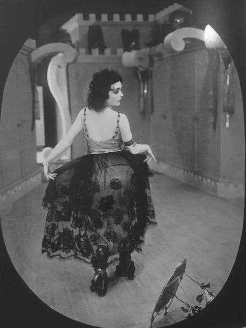 Pola Negri Nudes &amp; Noises  