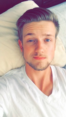 ksufraternitybrother:  SO HOT!!! KSU-Frat Guy: Over 103,000 followers