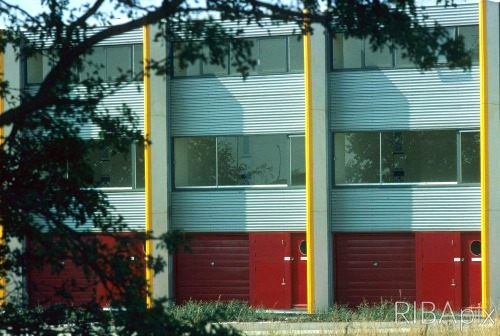 modernism-in-metroland: Modular terraced housing, Netherfield, Milton Keynes (1972-77) by Milton Key