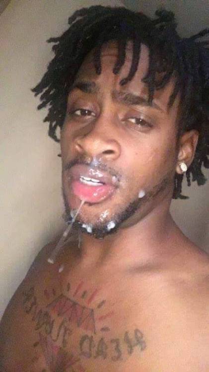 akimsniff:  akimsniff:  #EXCLUSIVE❗❗💦🍆 Chicago Rapper “Lil Bit” #Facials #PrettyNigga FOLLOW HIM:  SNAPCHAT: @iget_wetasl FACEBOOK: Cologne Maserati TUMBLR: @nhewet2https://soundcloud.com/gottasmallthickframe/lil-bit-close-to-you-remix 