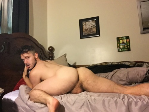 mensbuttsandass:  Whatever happened to Chris Crocker…
