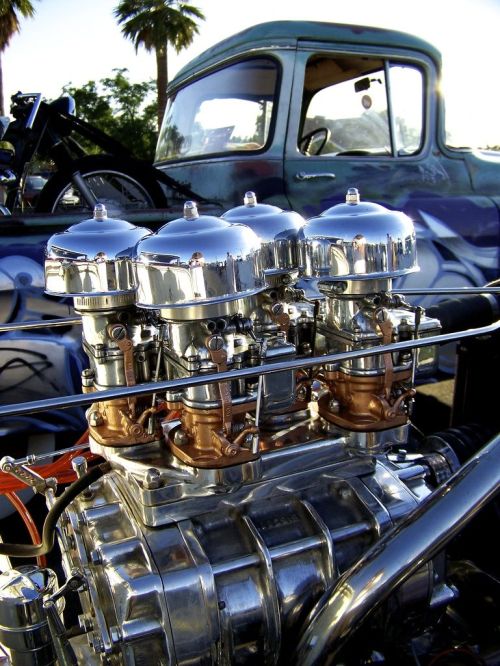girls-n-cars:  > > girls-n-cars < < 
