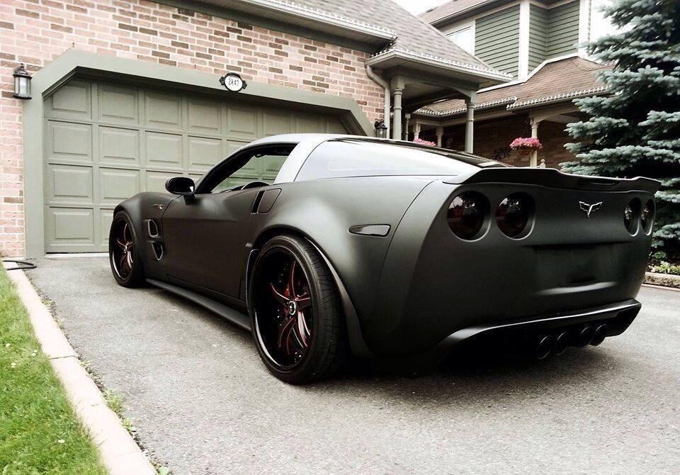 eat-sleep-breathe-cars:  carflow:  corvettes:  Matte Black widebody C6 Corvette 