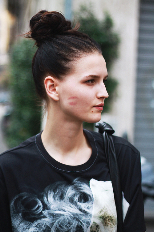 Kaitlin Aas and cheek kisses after Dolce & Gabbana / MFW ss15 street style / shot by Valentina B