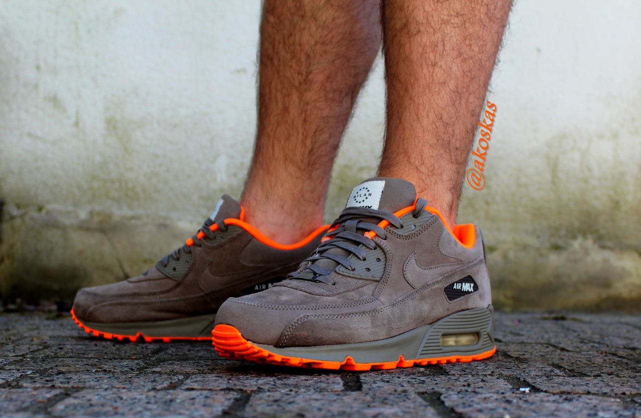 Nike Air Max 90 'Home Turf' Milano (by Alex... – Sweetsoles – Sneakers,  kicks and trainers.