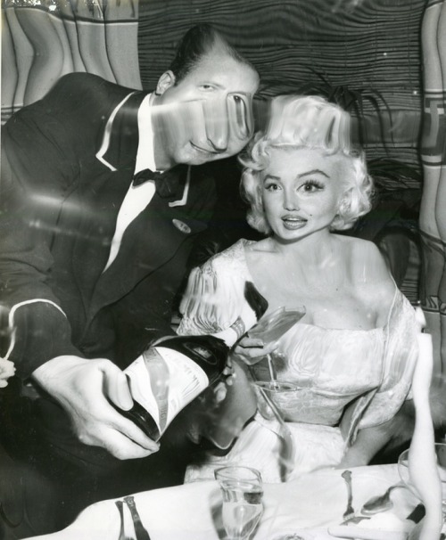 Marilyn Monroe in Restaurant Distortions, 1955