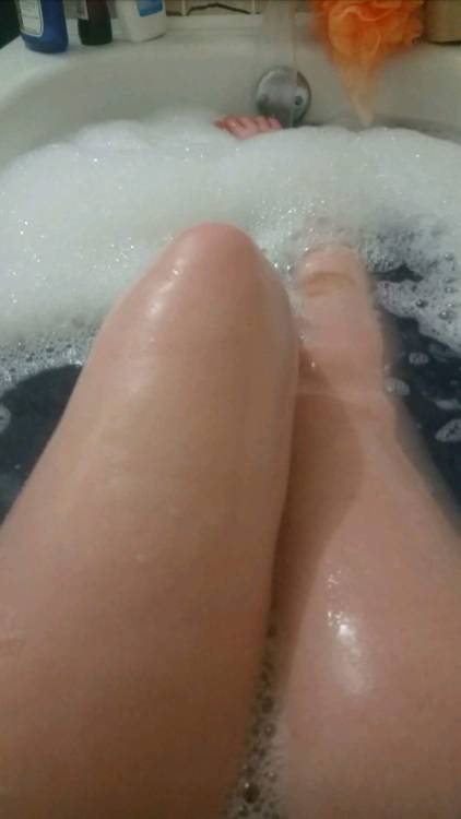 cassiesclassiest:  Any suggestions on what you all would like to see I’m open for ideas Just inbox me if you have any, I aim to please 💋