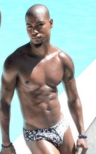 beautifulblackmenfromphilly:  http://beautifulblackmenfromphilly.tumblr.com/