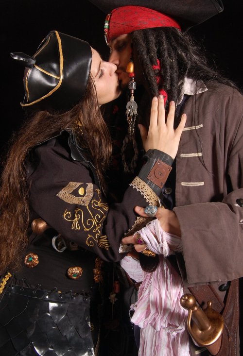 groteleur:  15 Most Feared Pirates in History >