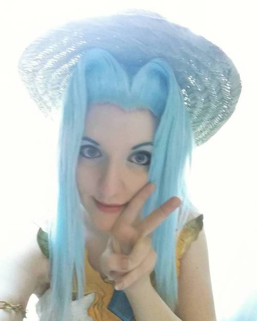 After a short poro run early on, I debuted my summertime Lyria cosplay today! &lt;3 The wig was 