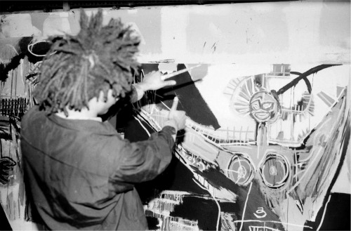 twixnmix:Jean-Michel Basquiat in his studio in the basement of Annina Nosei Gallery in 1982.Photos b