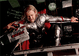 simplychrishemsworth: asgardian dork in a cape
