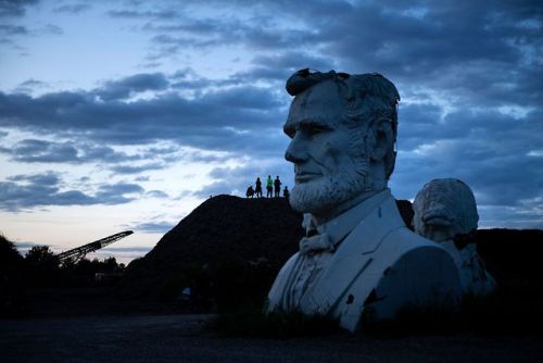 PHOTOS: Rescued busts of former U.S. presidents from the closed Presidents ParkHoward Hankins rescue