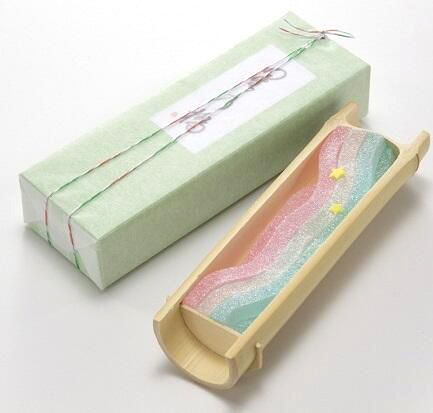 Wonderful world of Japanese wagashi art.