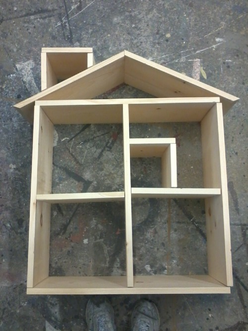 saccharinesylph:broyoma:this is what I do with my scenic design skills. I made a Homestuck bookcase 