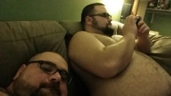 gordo4gordo4superchub:  raging-heaven:  chubz101:   Someone is busy with his new phone  two damn adorable guys :3  Cute bears