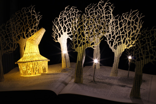 Witch Garden. A book sculpture by Justin Rowe. www.daysfalllikeleaves.com