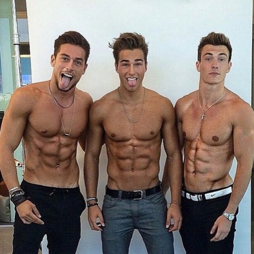 completelyfine:  http://completelyfine.tumblr.com Over 18,000 followers. Let’s hear it for the boy! 