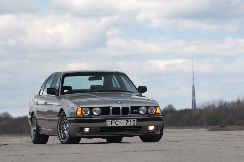 e-thirtyfour:e34 v12