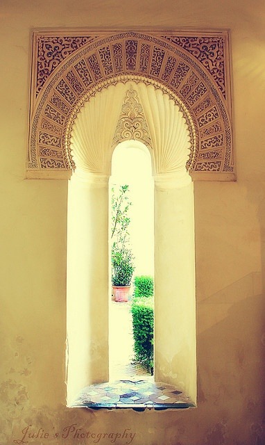 sabiheja:Widows (The Door Project) somewhereBrazilVenice, ItalyThe Alcazaba, Granada, SpainSouthampt