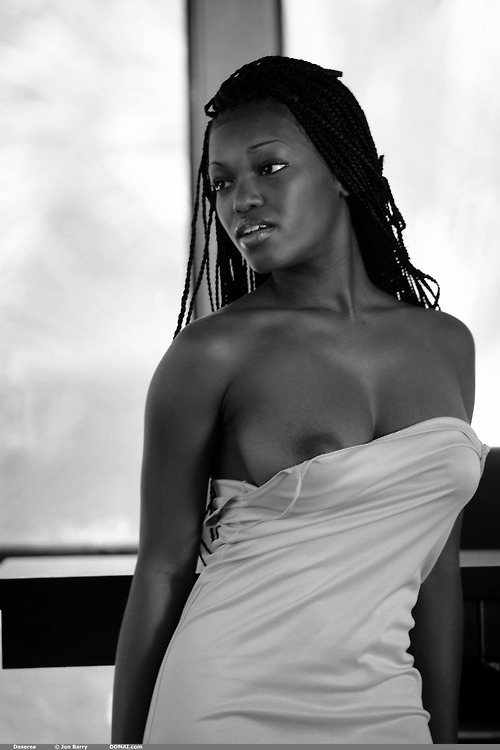 EBONY/BLACK