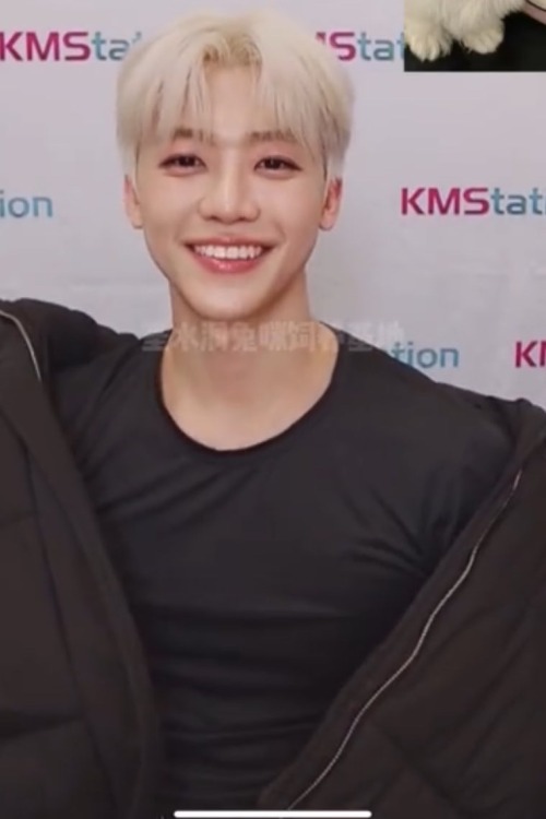 Im Just A Girl Https://twitter.com/hourlyjaeminn/status/1774027999941403119