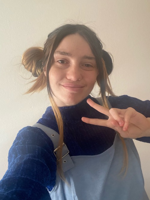 Day 2 Of My Traffic SMP Outfit Challenge: BigB!!