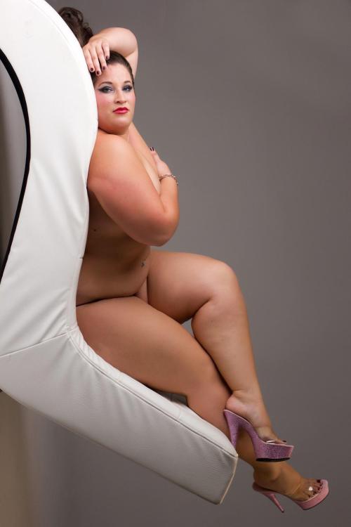 topsbbw:  killerkurves:  lynasweet [follow / similar porn pictures