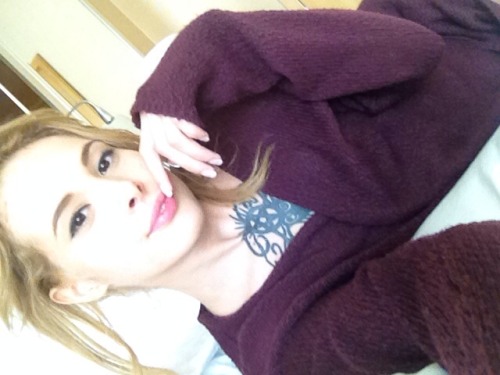 gangbanggirlfriend:  messy hairs 