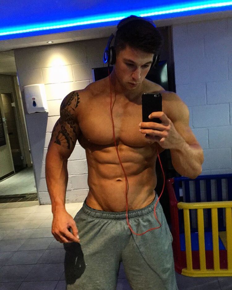 hotmen4me:  Like: billpricelb