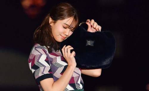 sakamichi-steps: 小林由依 × Samantha VegaRakuten GirlsAward 2019 AUTUMN/WINTER
