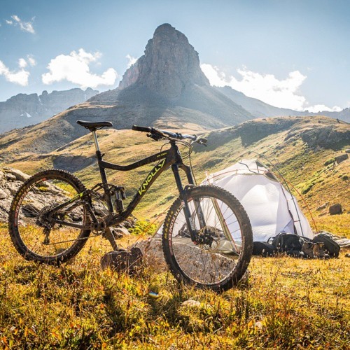 trentbonaphoto: Not only is my @knollybikes #Warden a blast to ride in the #alpine but at only 30 po