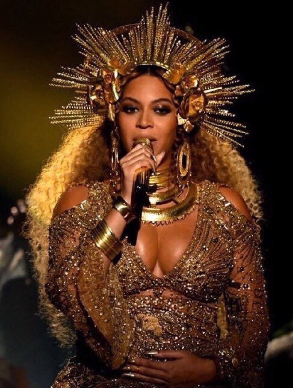 afrodesiacworldwide:  👑Goddess form👑