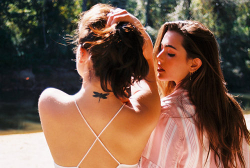 lmjupdates:Lauren and Lucy Vives photographed by Nicole Cartolano