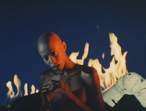 deniminthedesert:bakelitebutthole:Donyale Luna in Salomé, Carmelo Bene, 1972why haven’t I watched th