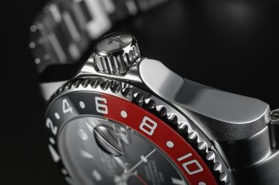 Instagram Repost
davosa_watches  DAVOSA’s R&D team has succeeded in producing a deep red, high-tech ceramic that contrasts superbly with black and yet forms a lasting unit with the dark nuances.⁠⁠⌚️ DAVOSA Ternos Professional TT GMT,⁠Ref. 161.571.90⁠ [ #davosa #monsoonalgear #fieldwatch #watch #toolwatch ]