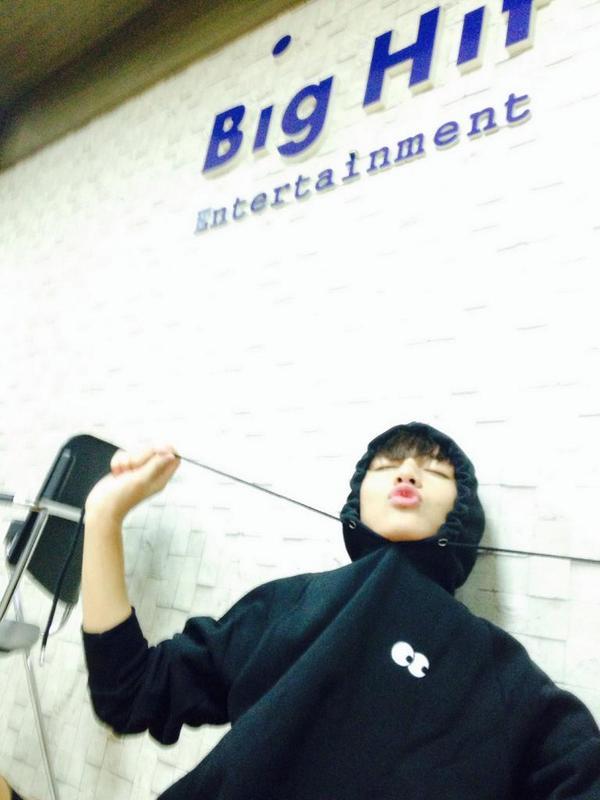 bangtan:  빅히트v BigHitv  