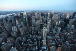citylandscapes:  Twilight in New York City Source: ic1805 (reddit)