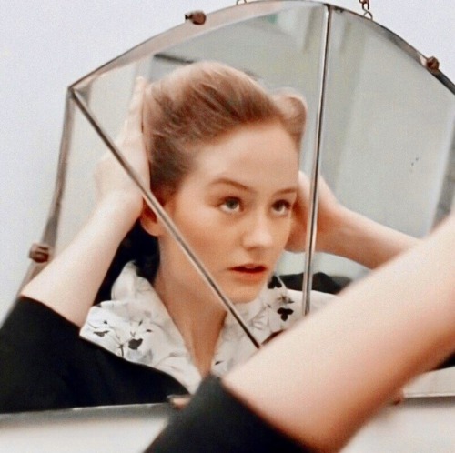 Miranda Otto as Emma Grange in Emma’s War (1986)