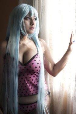 hotcosplaychicks:  Miku Hatsune - Cinderella