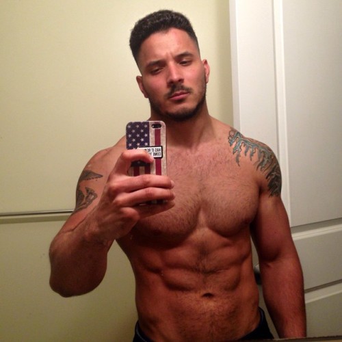 lumbrjax:  Instagram user @wil_rivera http://ift.tt/1Em1n3g