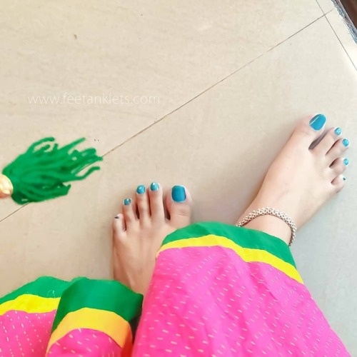 Anklets  . . Click @boishalighosh  . . #photophactory #photography #indianphotogeaphy #mobilephotogr