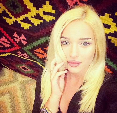bestofbarbie:  Http://bestofbarbie.tumblr.com