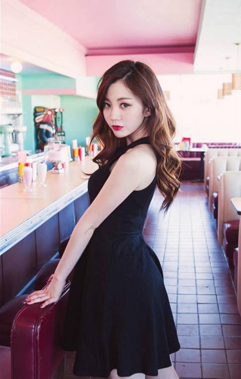 XXX mtzs1:  Chaeeun Sarah Lee —– asian-korean photo