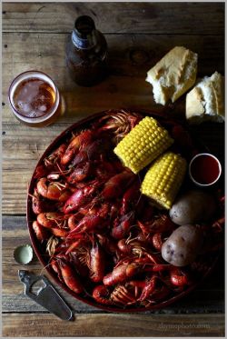 basilgenovese:   Spicy Crawfish Boil (via