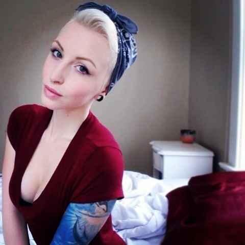 steal16:  jessedangerx   ♥♥♥  P U R E   B E A U T Y   ♥♥♥
