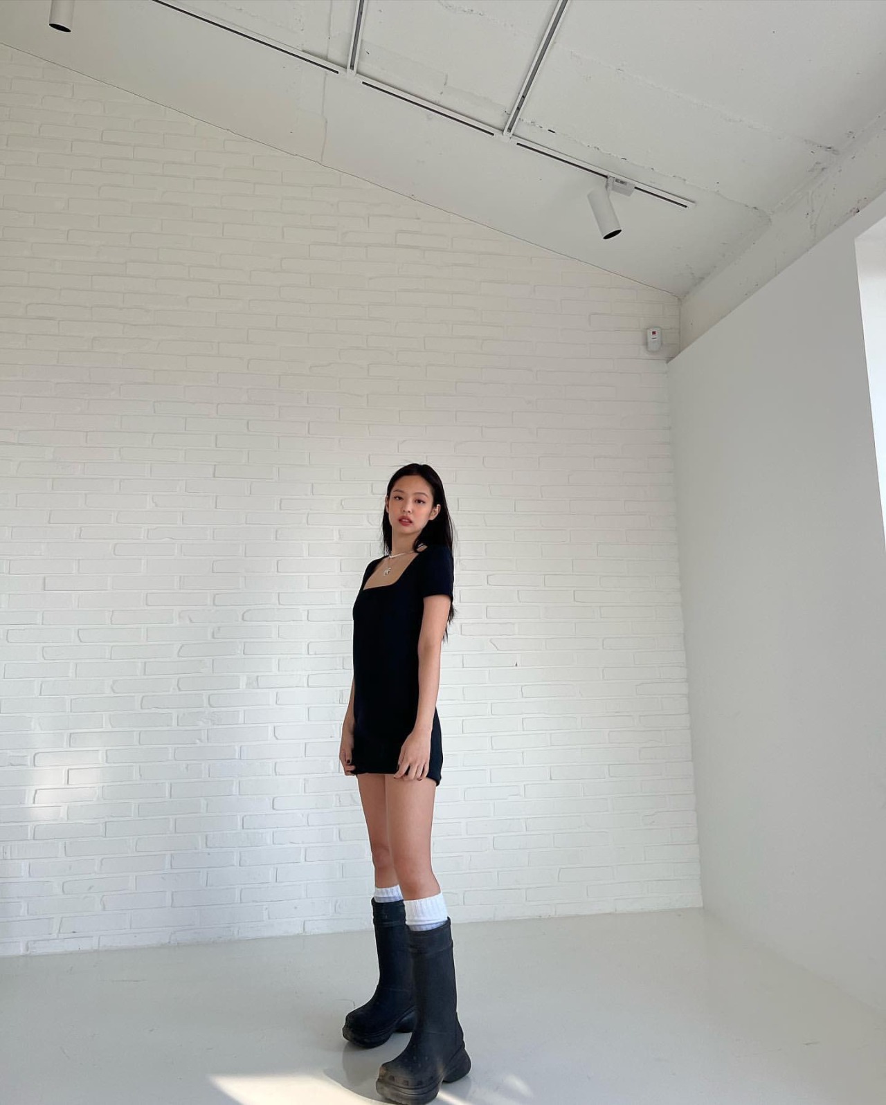 blackpinkofficial:[IG] 220403 jennierubyjane: monday