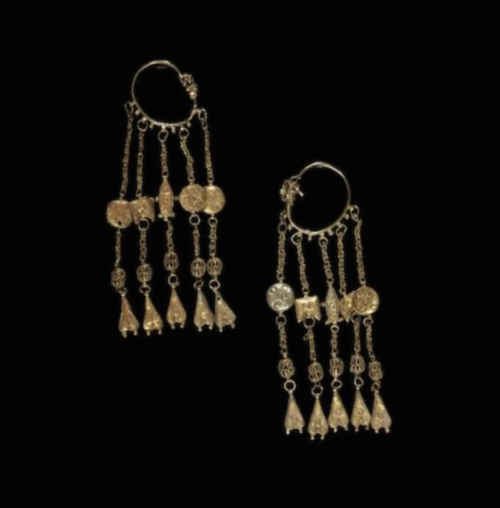 Persian gold earrings, dated to the 11th century CE. Source: Bonhams.